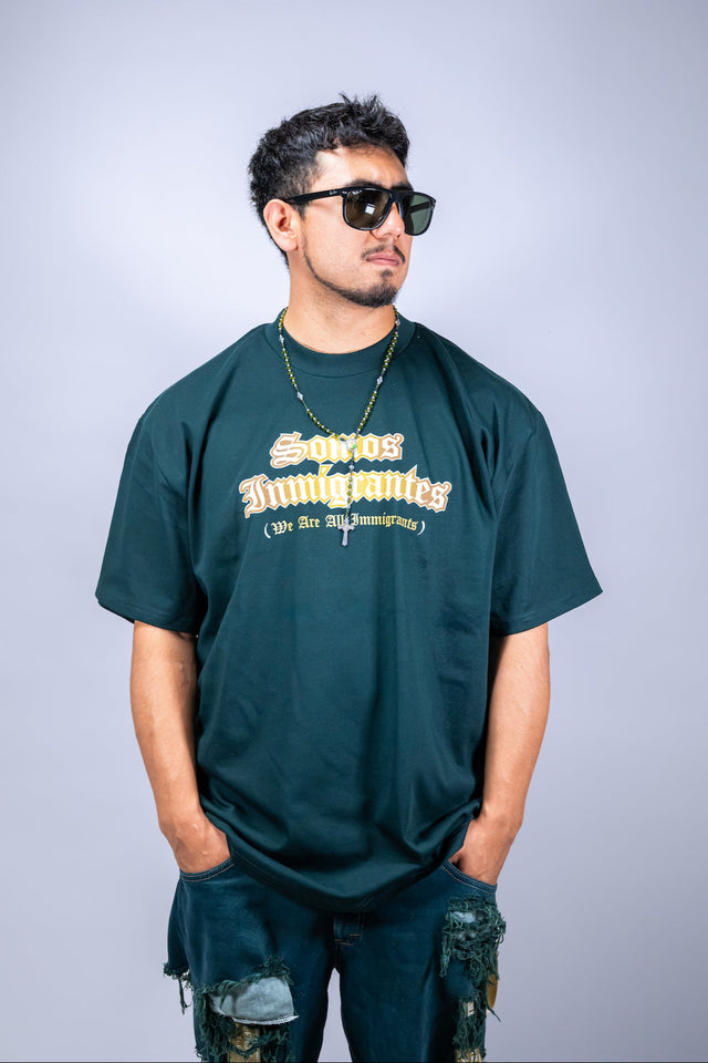 Mediums Collective Somos Inmigrantes Shirt - Verde Green