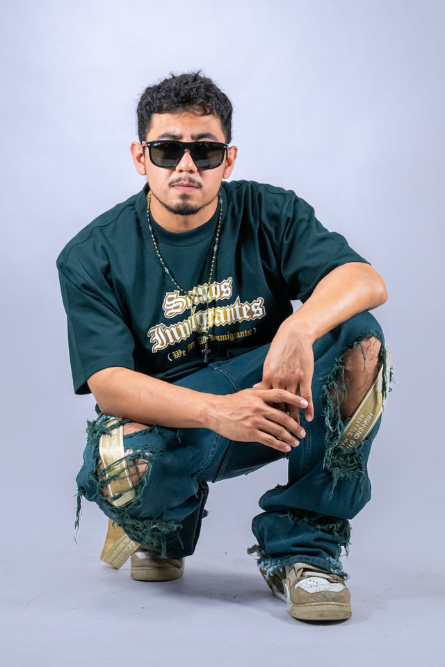 Mediums Collective Somos Inmigrantes Shirt - Verde Green