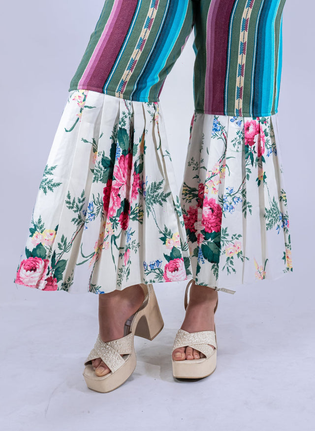 Mediums Collective Floral Mexican Serape Pleated Bell Bottom Pants - W34/L36