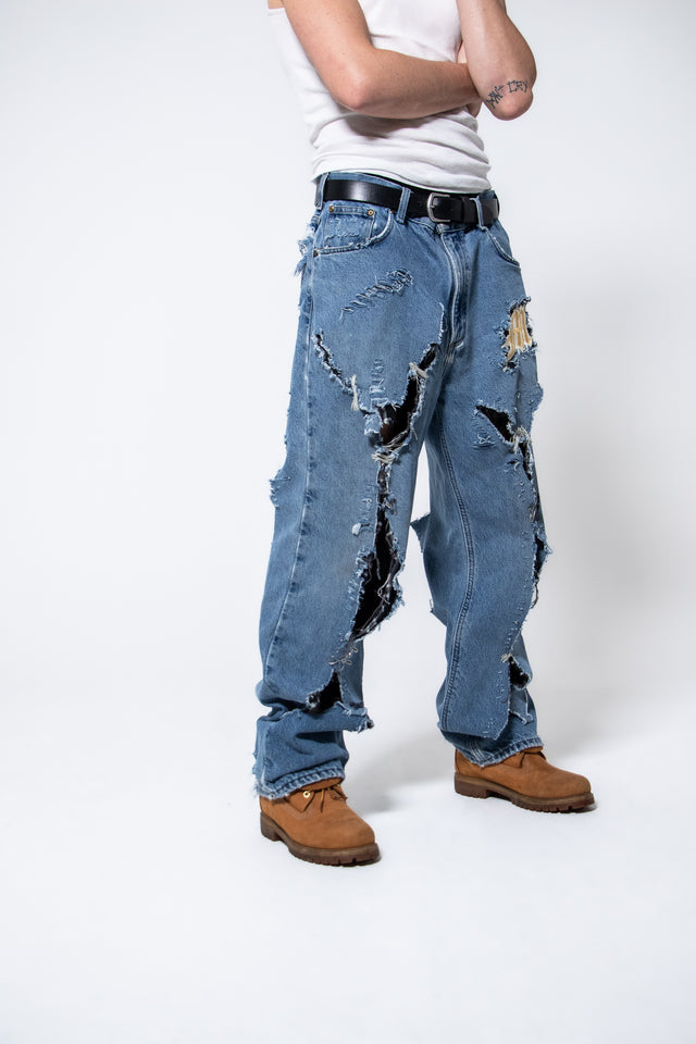 Mediums 1of1 Familia light blue distressed cut off jeans - 36/30