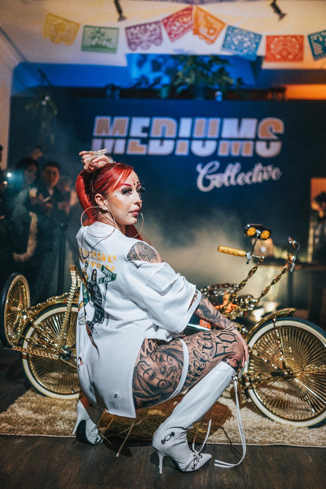 1 year Anniversary T-Shirt - Black/cream/white