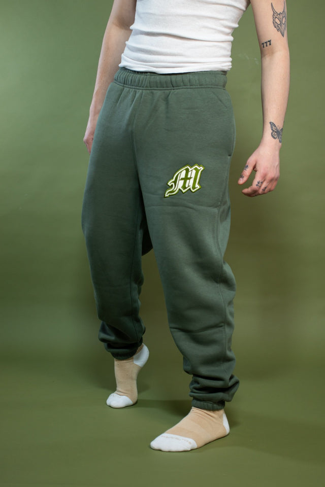 La Familia Sweatpants - Pine Green