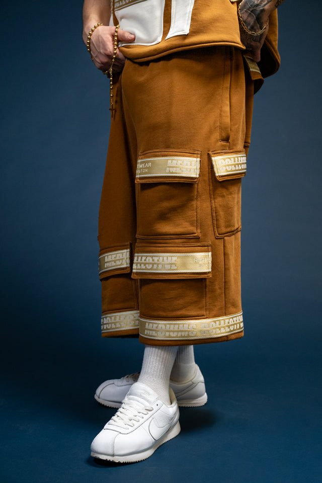 Mediums Collective Signature Brown Fleece Vest & Cargo Shorts Set