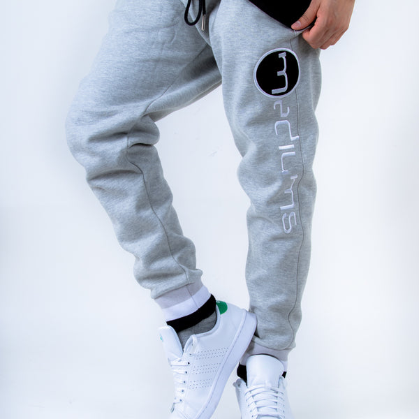 Ready to fleece joggers in graphite grey, size 8. I'm so glad I finally  decided to snag these on WMTM, because they are AMAZING. If you're into a  thicker, more fitted, and